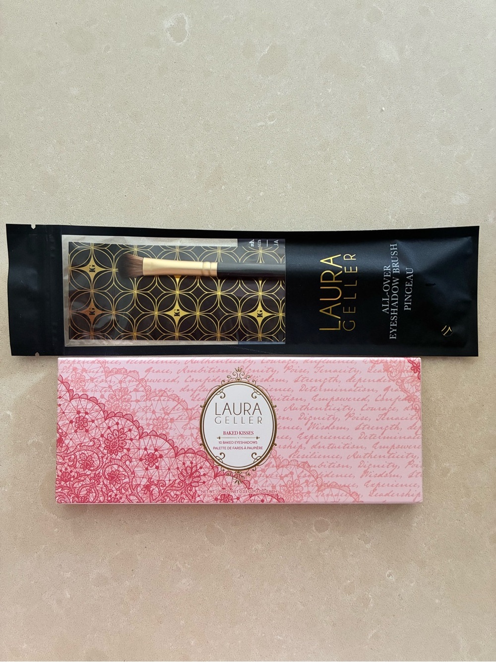 Laura Geller Eyeshadow Brush & Pink Lace Eyeshadow Palette
